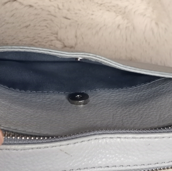 Fossil Pastel Icy Blue Pebbled Leather 2 Compartment Casual Adjustable Crossbody - Picture 6 of 7